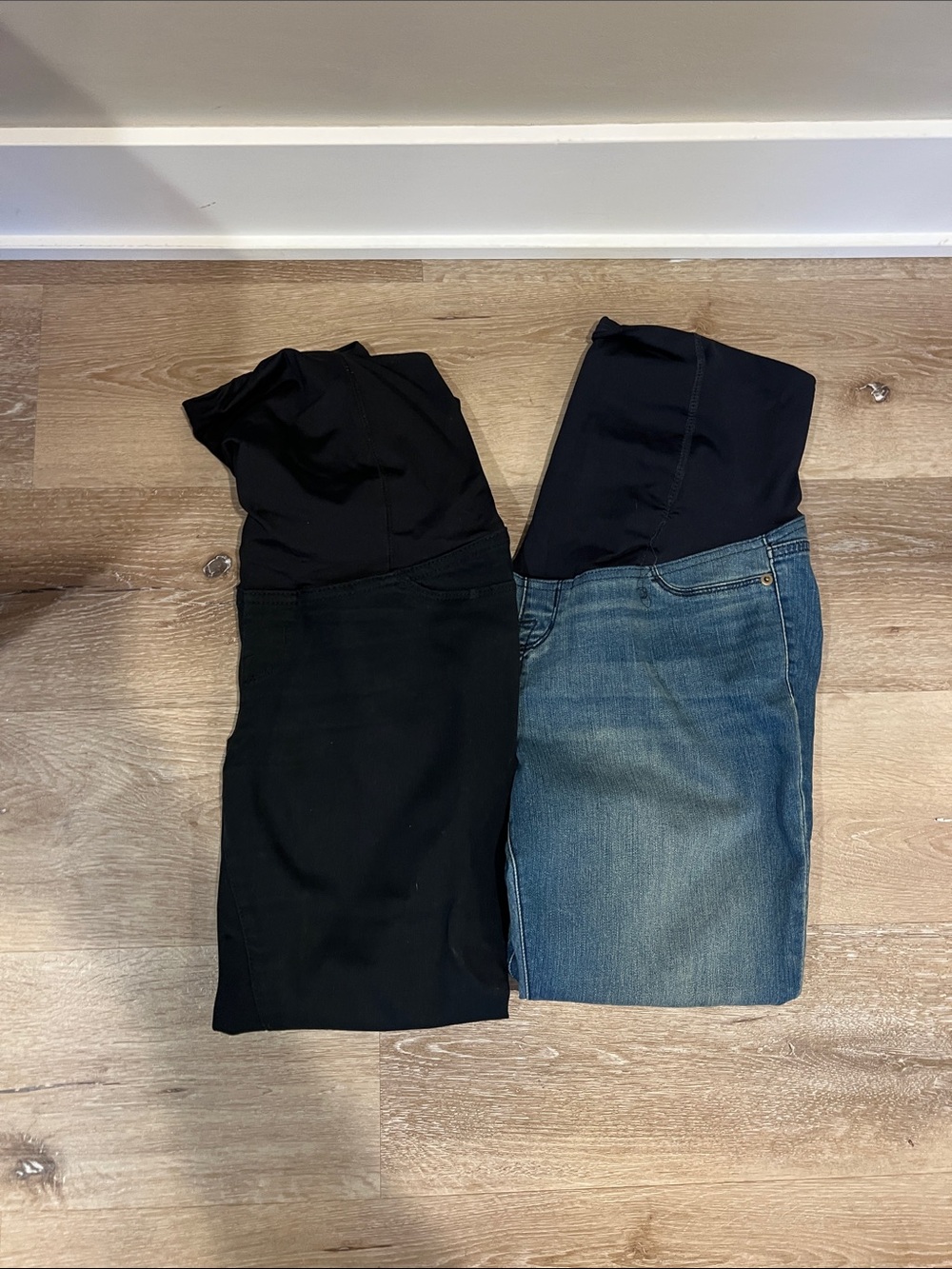 Isabel Maternity Stretch Panel Jeans - Black and Denim